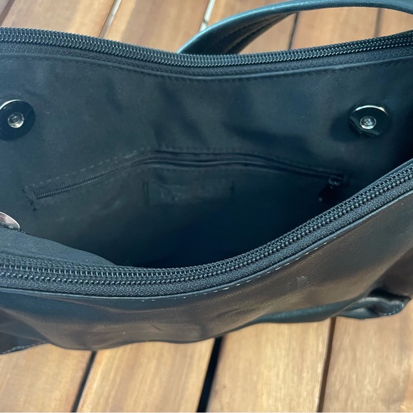 Tignanello black leather three-compartment shoulder bag - Picture 4 of 10